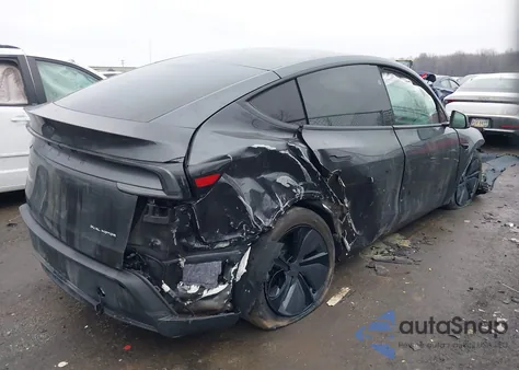 2026 Tesla Model Y Long Range Launch Series/Premium All-Wheel Drive z USA, uszkodzony, nr VIN 7SAYGDEE3TF446601